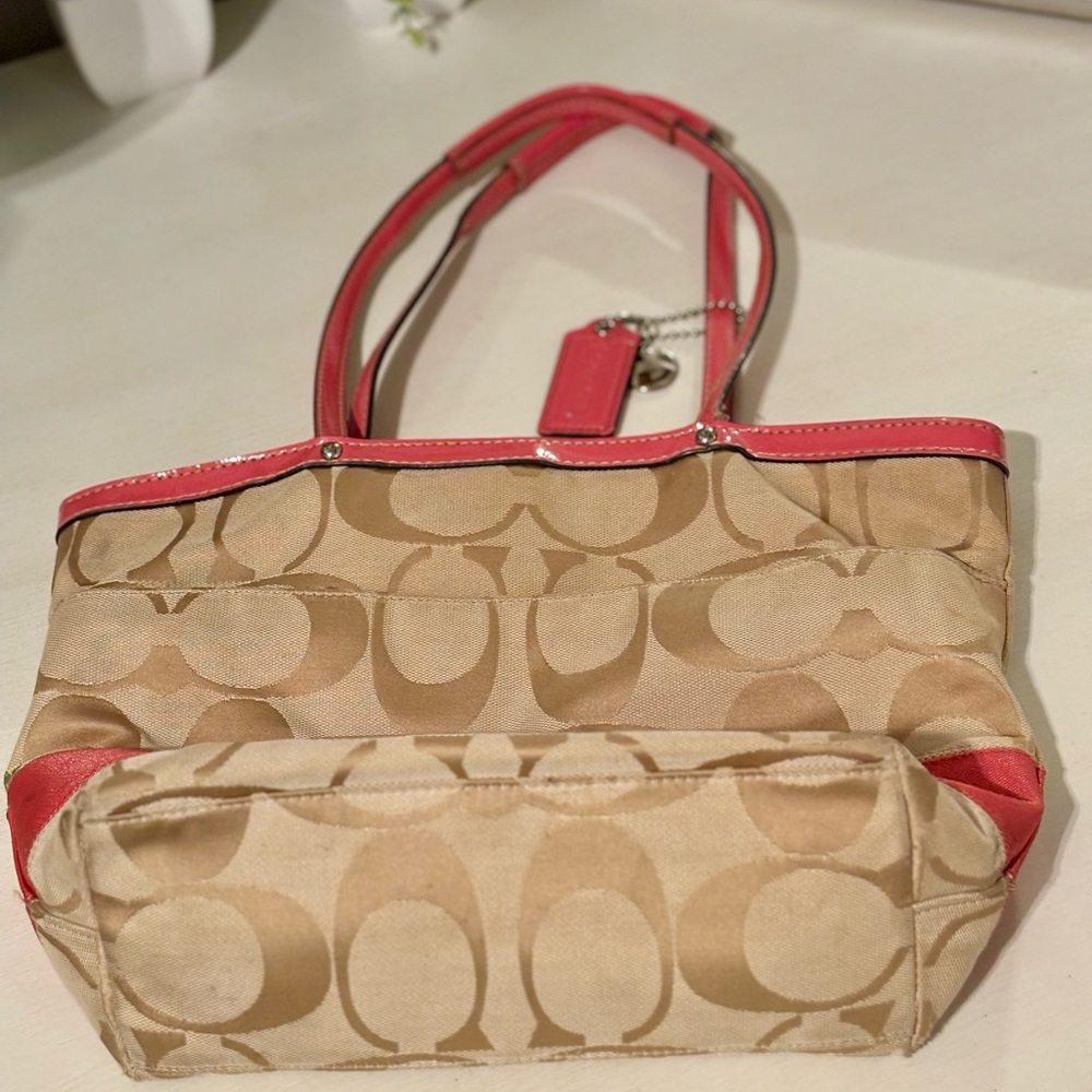 Vintage Coach Signature Bag - Picture 6 of 6